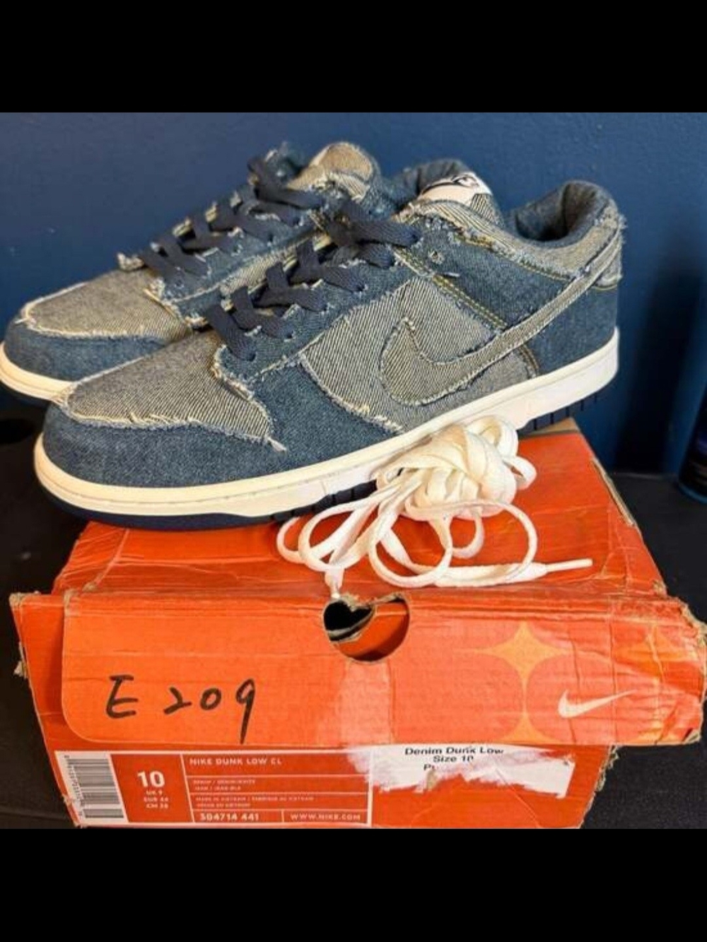 Nike Denim Dunk Low Sneakers - Dark Blue & Light Blue